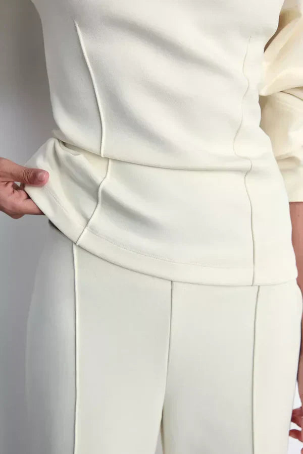 Conjunto de dos piezas elegante y cómodo