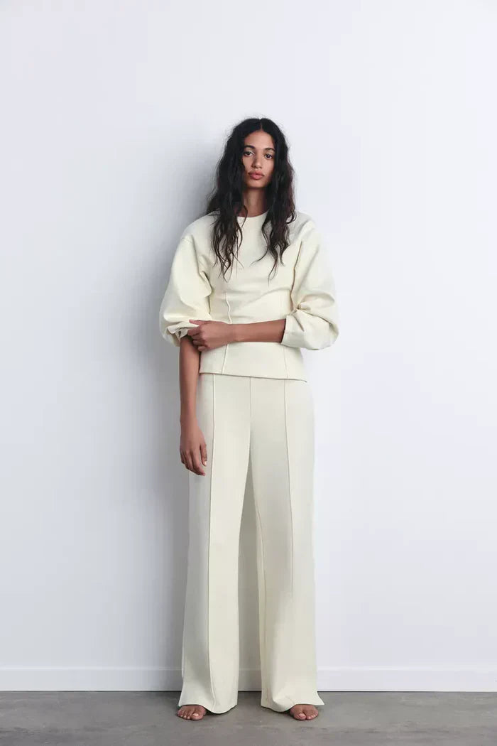 Conjunto de dos piezas elegante y cómodo