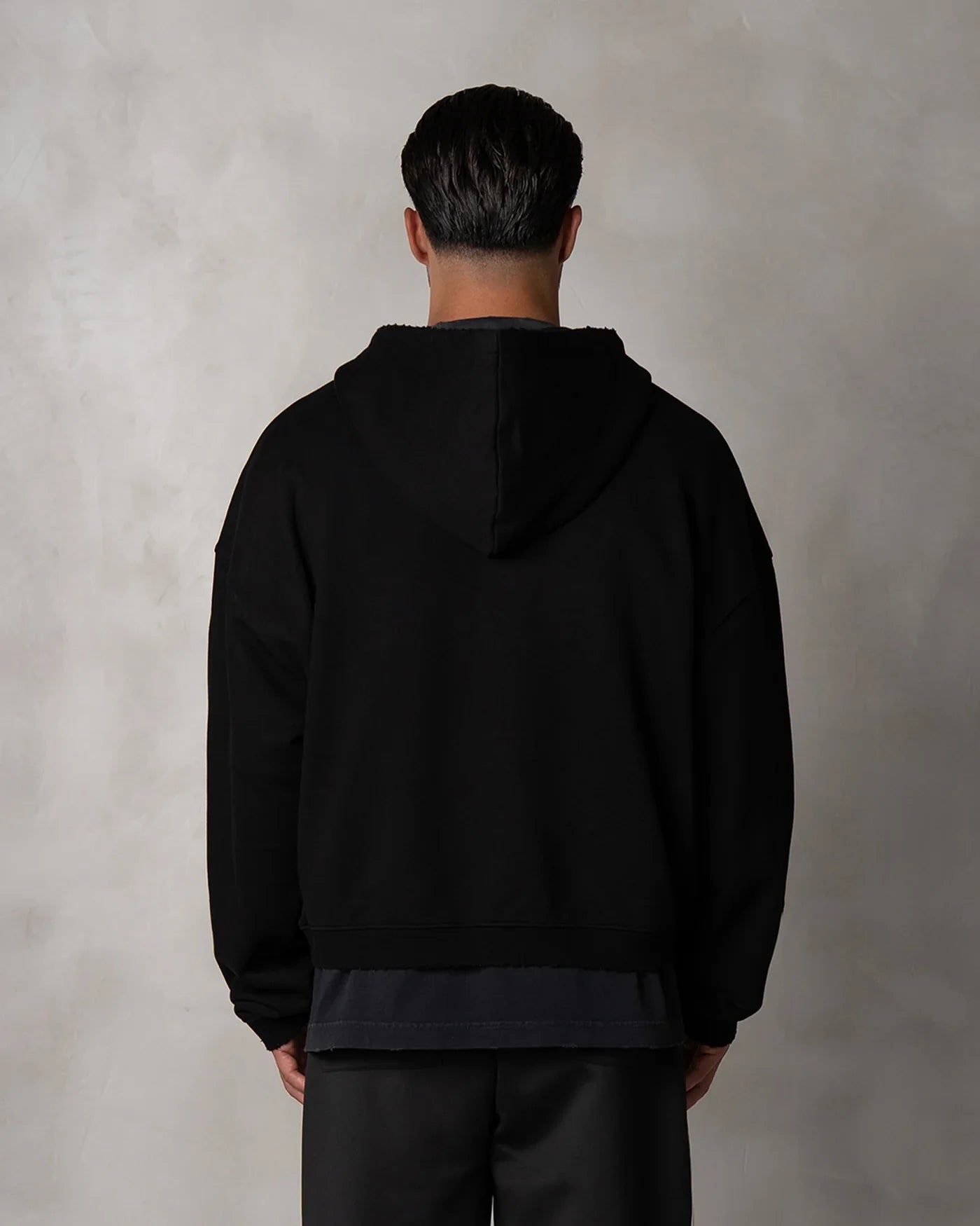 Rubén | Sudadera Boxy con Cremallera – Negra