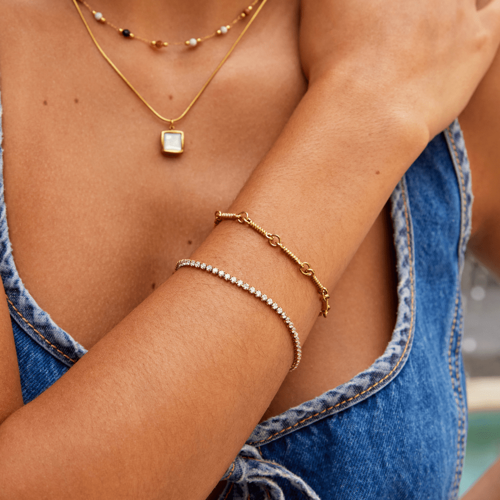 Elena | Pulsera de Acero con Baño de Oro